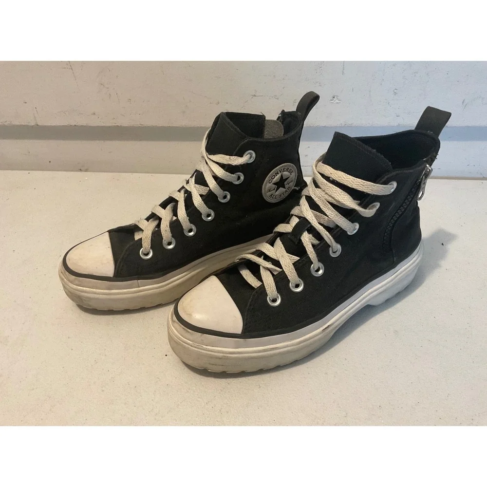 Converse Chuck Taylor All Star Lugged 2.0 Black Platform High Top Kid 3.5